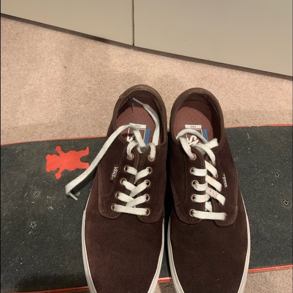 Vans - Picture 3 of 7